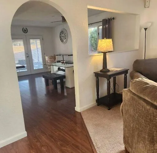 Southwestern Charm - Minutes From Everything 3/2 Sierra Vista