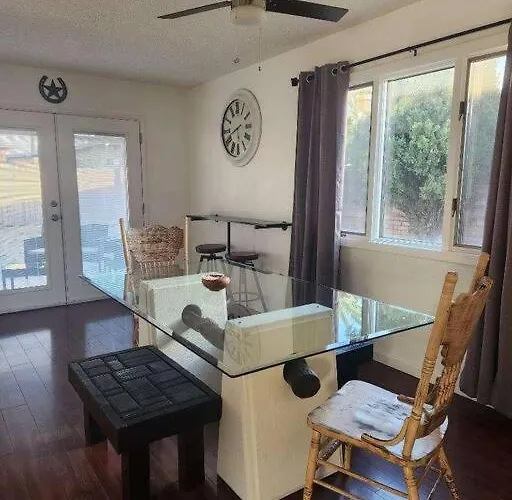 Holiday home Southwestern Charm - Minutes From Everything 3/2