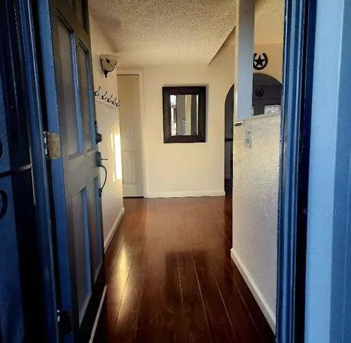 Holiday home Southwestern Charm - Minutes From Everything 3/2 *