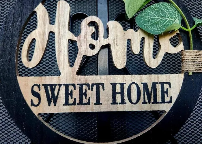 Southwestern Charm - Minutes From Everything 3/2 Holiday home