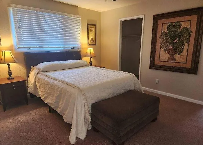 Southwestern Charm - Minutes From Everything 3/2 * Sierra Vista