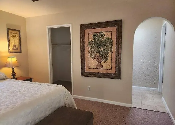 Southwestern Charm - Minutes From Everything 3/2