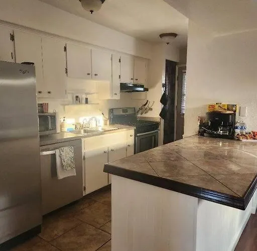 Southwestern Charm - Minutes From Everything 3/2